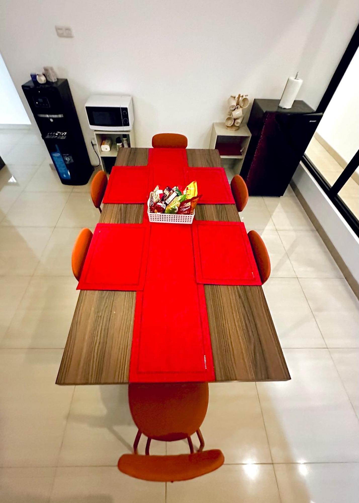 4-Bedroom Home In South Jakarta Nuansa Swadarma Residence By Le Ciel Hospitality エクステリア 写真